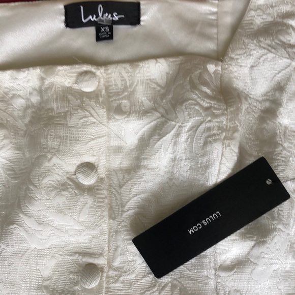 BNWT Poised and Proper White Jacquard Button-Up Peplum Top - Picture 6 of 6